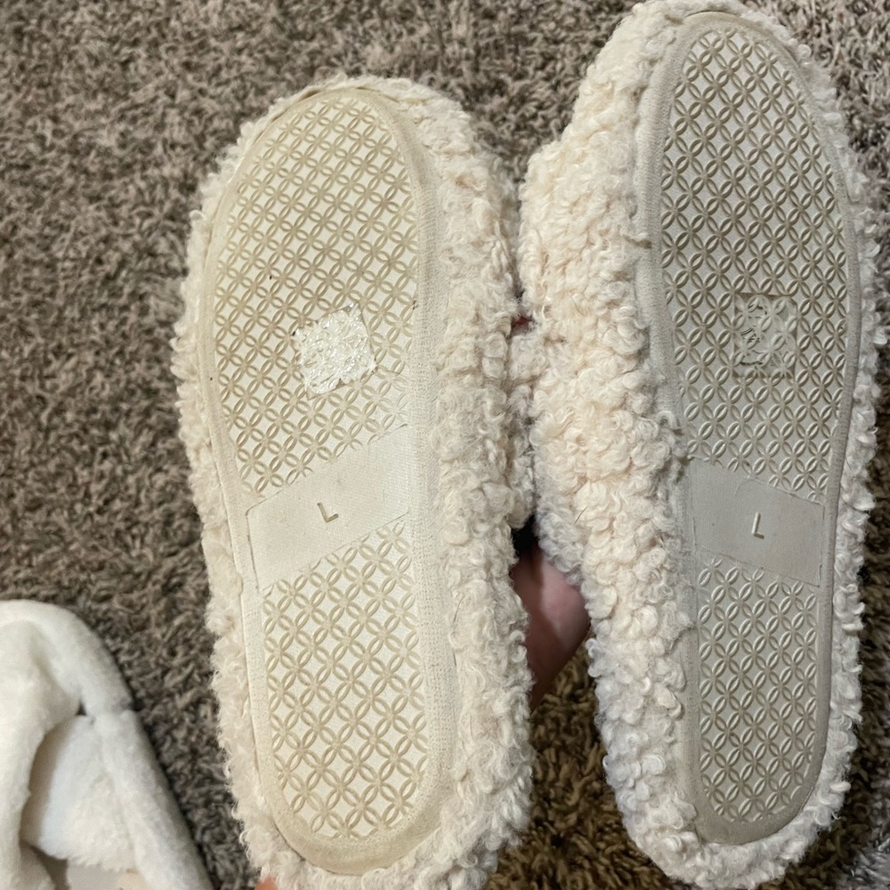 ASOS Slippers - Picture 2 of 2